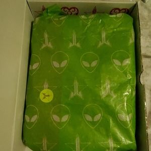 ALIEN PALETTE BY JEFFREE STAR